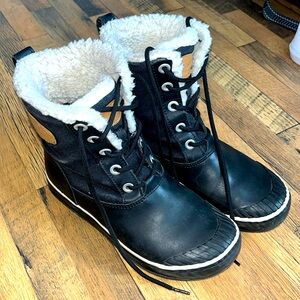 Keen waterproof boots